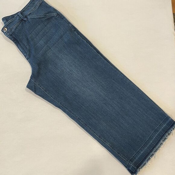 ~ J.Jill Jeans 14p Authentic Fit Full-Leg Crop Wide Medium Blue Stretch Capri - Picture 6 of 14